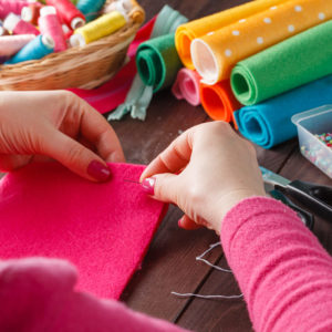 CUCITO CREATIVO E TESSUTI